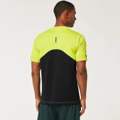 Flash Sale Pursuit Lite Ss Tee Herre T-Skjorter
